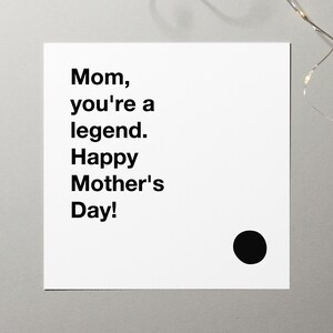 Mamá Legendaria – Tarjeta imprimible para el Día de la Madre, diseño minimalista cuadrado, descarga instantánea, tarjeta minimalista para mamá, saludo digital, blanco y negro