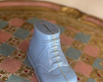 Alcancía vintage de plástico con forma de zapato azul - HAVATOY