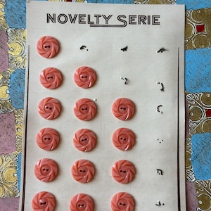 Vintage Plastic Novelty Buttons on Card - Vintage Sewing, vintage haberdashery, vintage craft