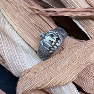 Pumpkin Jack-O Ring - Carved Pumpkin Ring - pumpkin Jewelry - Halloween Lover Ring - Halloween Gift - Horror Fan Gift - Goth Silver Ring