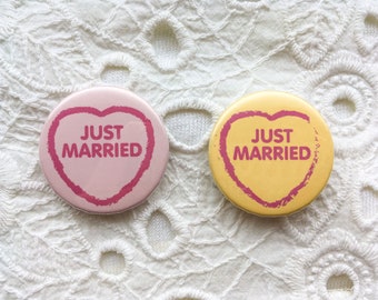 Just Married Button Badge, Newlywed Gift, Honeymoon Pin