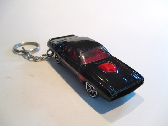 tory burch keychain