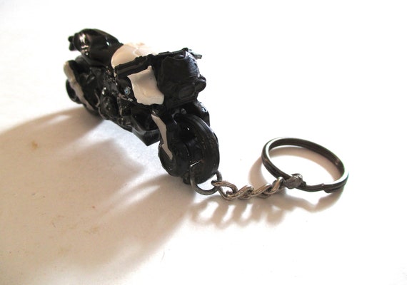 2014 Hot Wheels Orange BMW K 1300 R Motorcycle Custom Key Chain Ring