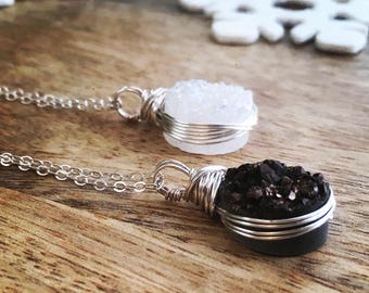 Druzy Necklace, crystal necklace, gemstone jewelry, natural crystal necklace, druzy round necklace, raw necklace, wire necklace