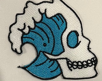 Skull waves patch