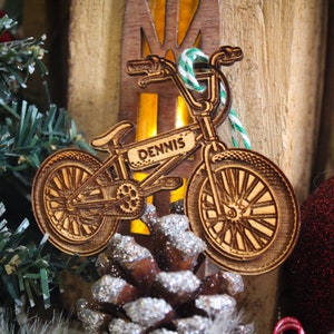 Vélo BMX personnalisé Ornement de Noël Bois Custom Bauble Laser Graver Rustique Nom en bois Décoration bmx riders cadeau cycle stunt