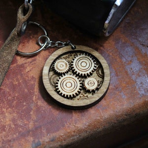 Steampunk wooden gears keyring wood gift Wood clock Pyrography Rustic Handmade handmade style cosplay vintage industrial victorian wheels