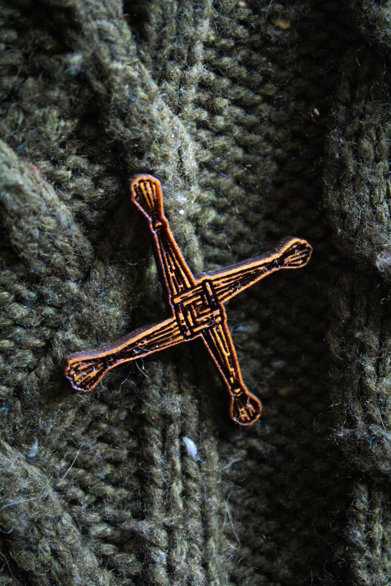 Spilla Croce Celtica Blu - Peltro Fatto A Mano UK - Scottish Irish Gaelic Cross