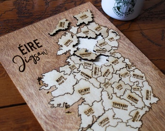 Mapa de Irlanda rompecabezas de madera condados irlandeses 32 piezas rompecabezas de madera tradicional pirograbado de madera rústica gaélico hecho en Irlanda juego de decoración del hogar