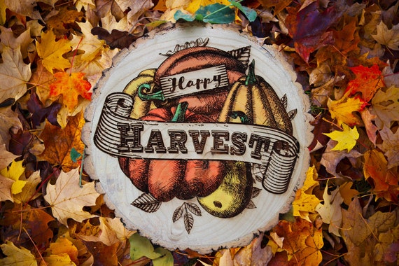 Happy Harvest Log Slice sign Autumn fall thanksgiving Rustic Handmade Wood Burning Indoor Sign Pyrography Home shed gift leaf pumpkin fruit