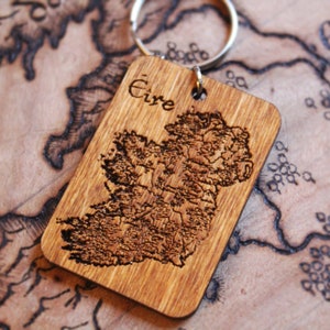 Vintage Irland Landkarte Holz Schlüsselring Geschenk eire old Dublin Wood Burning Pyrography Handmade Irish Northern Ireland Geschenk Gaeilge