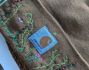 Embroidered Carhartt beanie (brown)