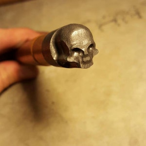 3/4" Graphite 3d Skull Stamp/Push