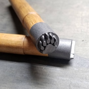 3/4&quot; Graphite Bear Paw Stamp