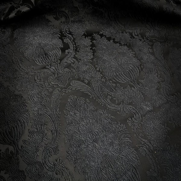 Tessuto jacquard broccato damascato di colore nero intenso, prodotto in Grecia! IERO7