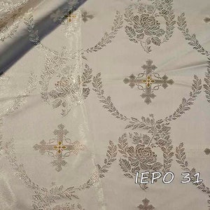 Sustainable Textile Artistry: Customizable Metallic Brocade Fabric for Unique Creations / IERO 31