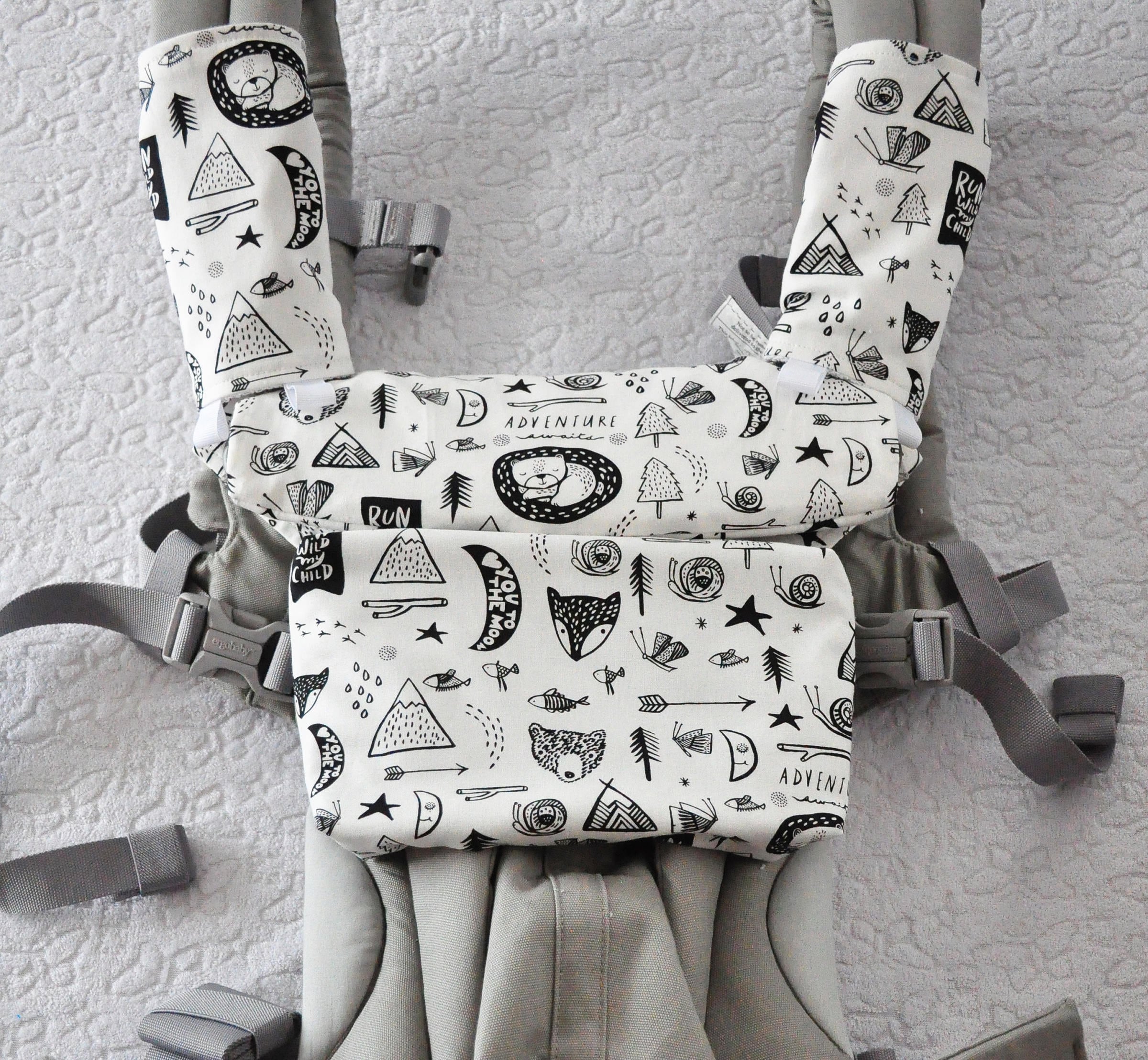 ergobaby front pouch