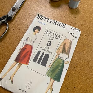 Vintage Sewing Pattern - Butterick 3509 - Waist 26" - Skirt - 1960's  #50156
