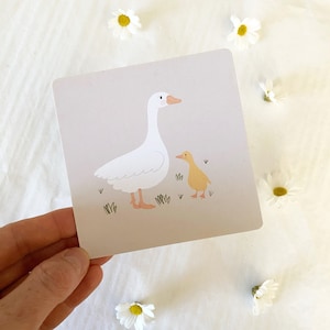 Vierkante kaart/ansichtkaart - moedergans met baby
