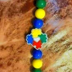 Autism Awareness Keychain - Key Ring Chain Ring Keyring Charm Fob Red Blue Green Yellow Backpack Bead Beaded puzzle bag charm