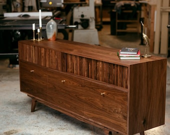 Media Console Cabinet with Sliding Doors, Media Cabinet Stand with Drawers, Media Storage Cabinet Living Room, Entertainment Center Decor