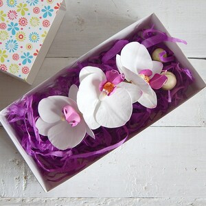 Tropical wedding hair comb Bridal flower hair clip White orchid Bridal hair piece Floral hairpiece Hawaiian wedding headpiece