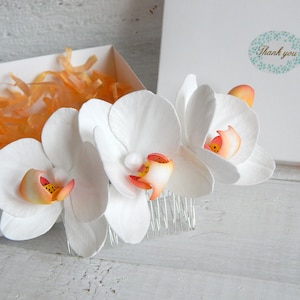 Bridal hair comb Flower hair clip Orchid hair piece Tropical wedding headpiece Beach wedding hair comb Bridal hair piece Floral head piece