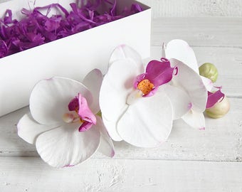 White Orchid Hair Clip Tropical Wedding Hair Comb Floral bridal Headpiece Tropical wedding hair piece Bridal hair clip