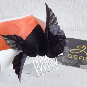 Black flower hair comb Goth hair clip Gothic wedding head piece halloween wedding hair piece