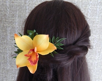 Tropical wedding hair comb for bride Floral hairpiece Yellow orchid hair clip Palm leaf hair piece Bridal headpiece