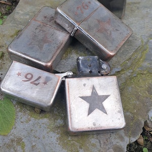 Uncharted 4 - Sam Drake lighter replica