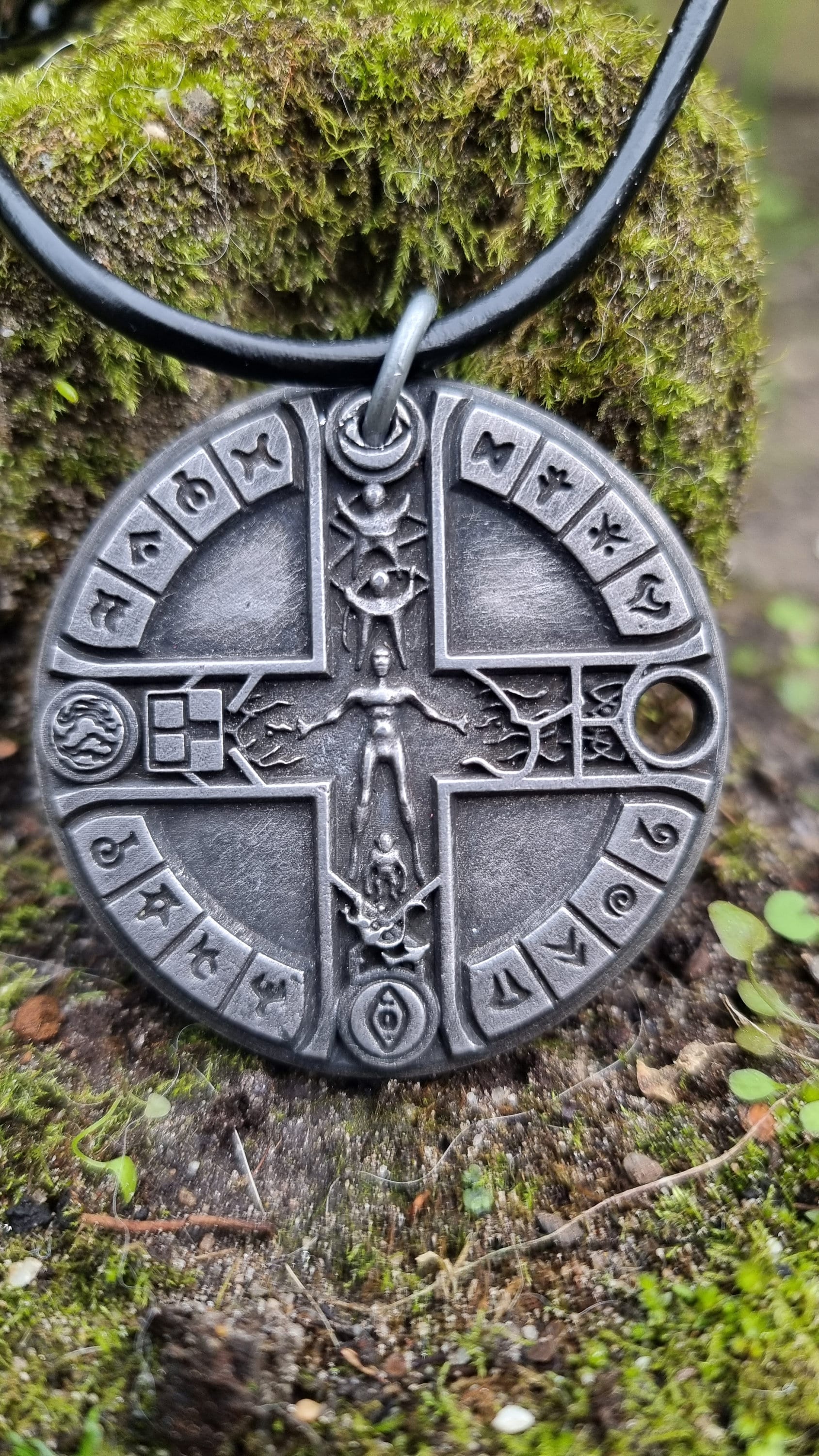 Clive Barker's Great and Secret Show - Shoal Talisman - Etsy