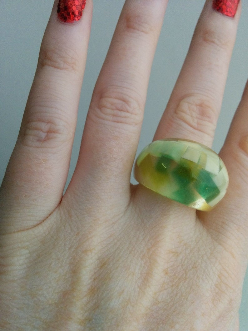 Mod retro clear and green yellow lucite plastic funky dome cubes egg ring