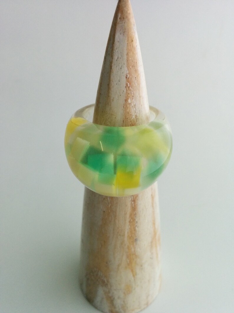 Mod retro clear and green yellow lucite plastic funky dome cubes egg ring