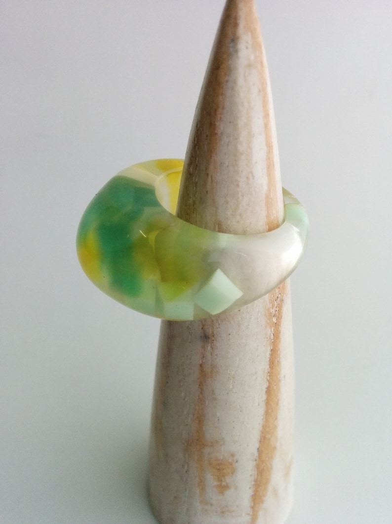 Mod retro clear and green yellow lucite plastic funky dome cubes egg ring