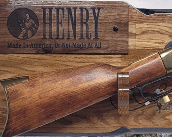 Rustic Lever Action Henry Rifle Display Cabin Oak with Lock Collectors Gift
