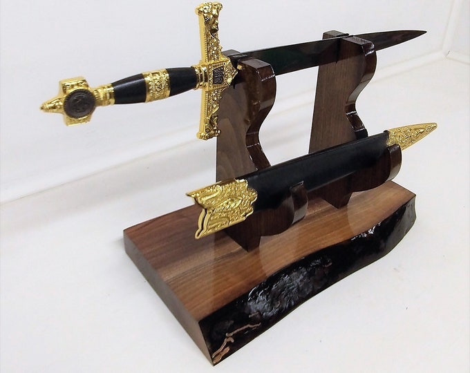 SOWRD COLLECTOR, MAPLE Sword Stand, Walnut Dagger Wakizashi Stand Rustic Home Decor, Furniture Wax Sword Display