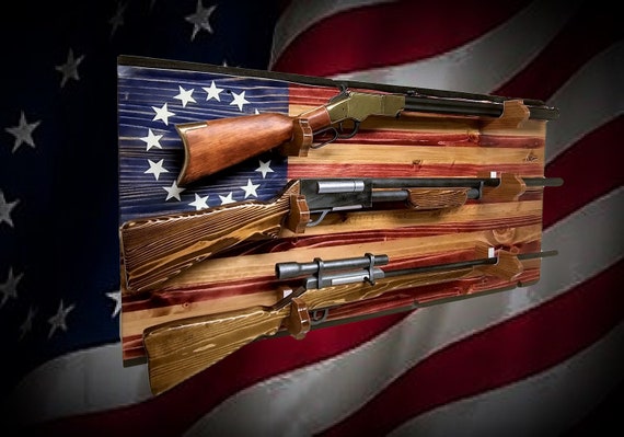 13 STAR RUSTIC FLAG Gun Rack | 3 Place Wall Mount | Knotty Pine Rifle Display | Colonial Décor