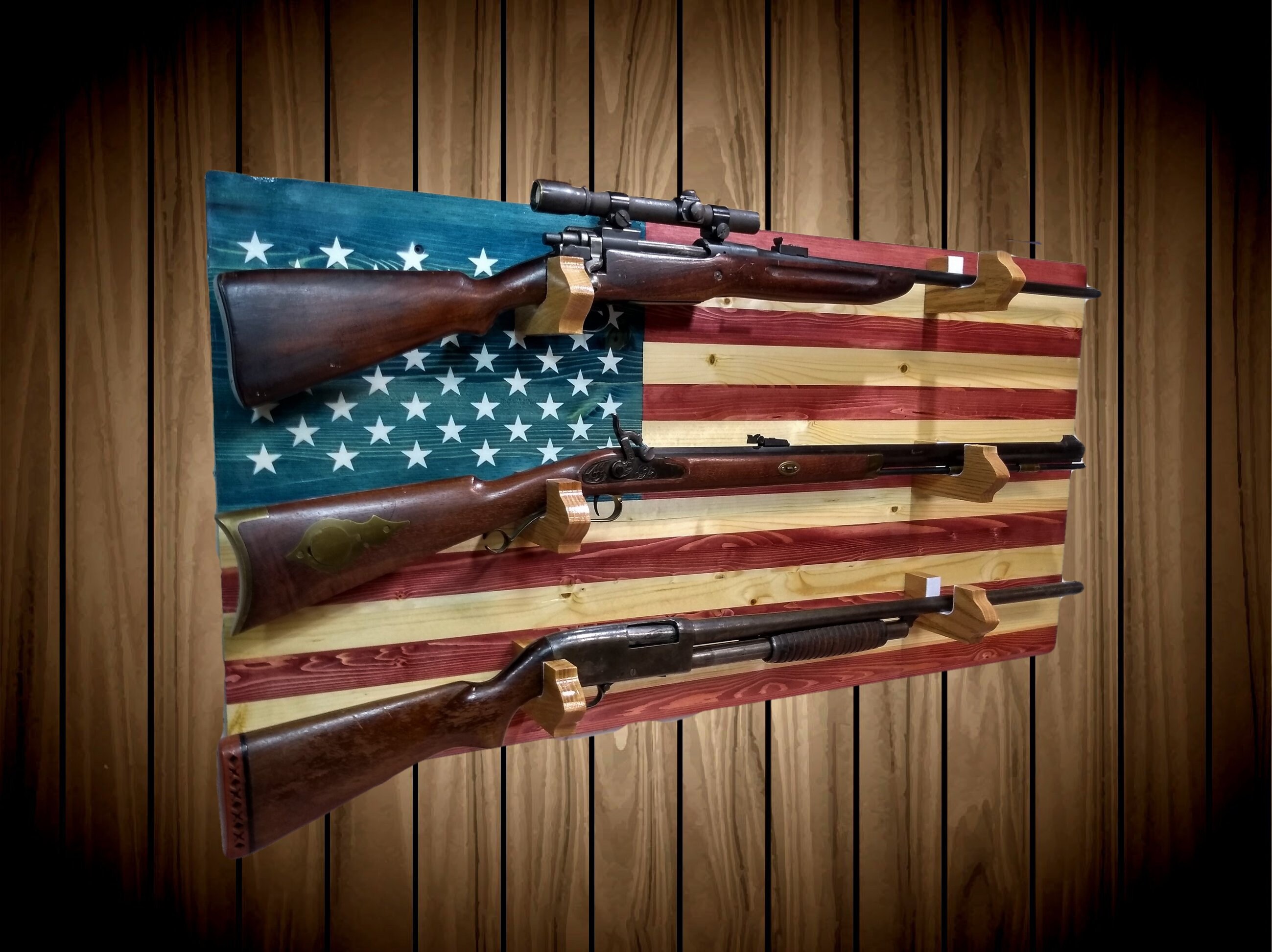 Americana Flag Gun Rack Knotty Pine Wood Wall Mount 3 Place Rifle Shotgun Muzzle Loader