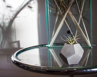 Dodecahedron Concrete Planter/ Minimalist Concrete Dodecahedron Planter Pot/ Concrete Planter/ hand cast minimal grey modern concrete décor