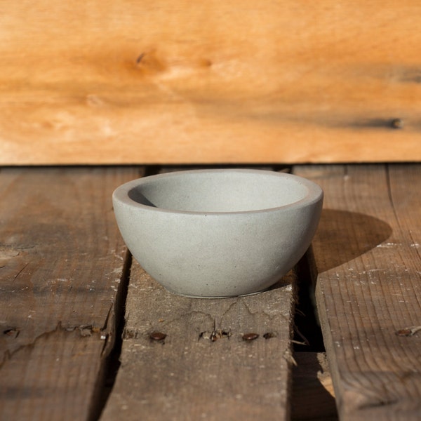 Gray Minimalist Concrete Bowl / Concrete Catch All / Grey Concrete Bowls / Gray Concrete Bowls / Circular Bowl