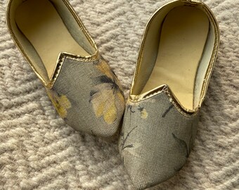 ethnic shoes for baby girl