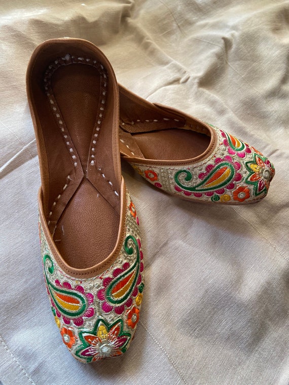 Womens Indian Shoe Juttis for Women Womens Handmade Mojaris