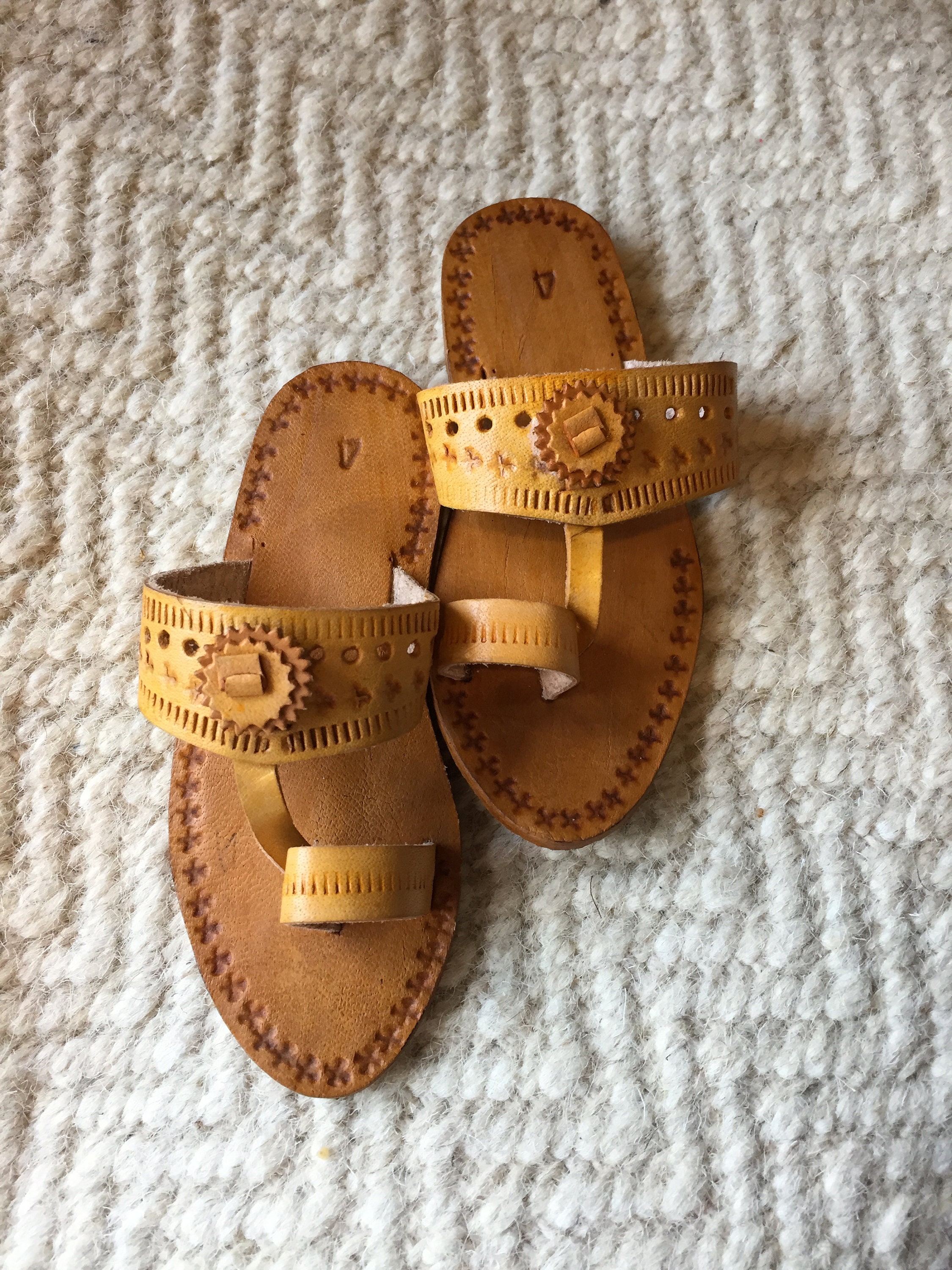kolhapuri chappal for baby girl