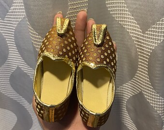 Kids mojaris deals