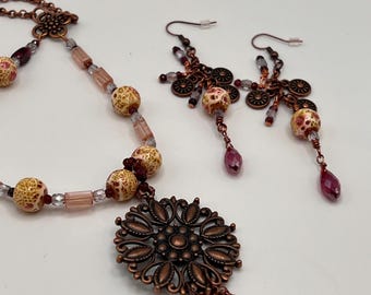 Country Western Victorian Classic Chain Necklace and Earring Set.