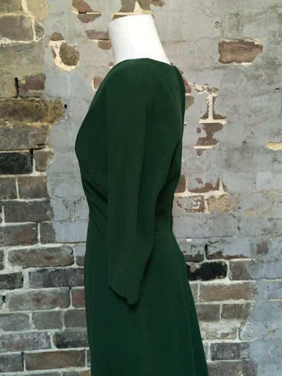 Vintage 1960s green crepe dress - image 3