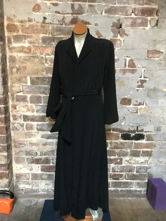 1940s black quilted dressing gown womans/mens