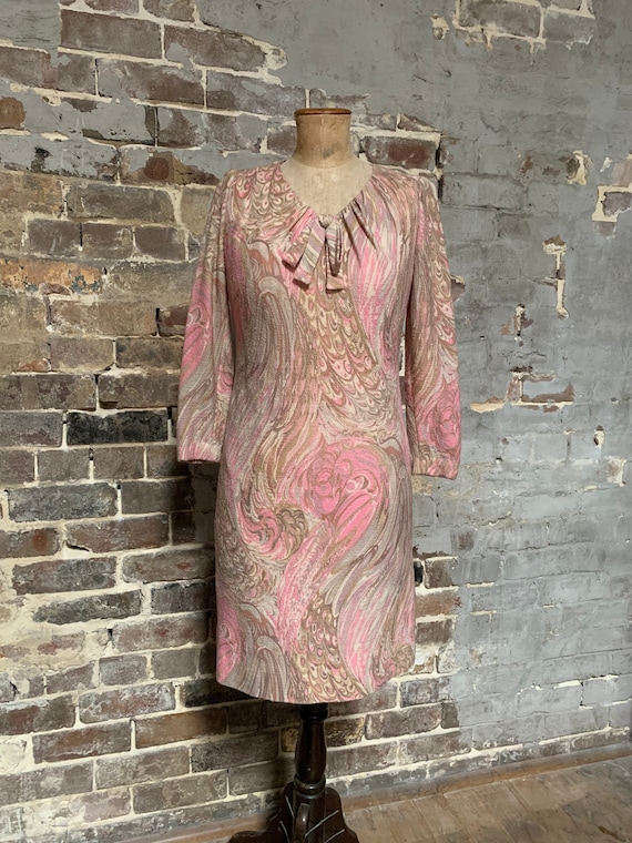 1960s pink and brown paisley wool dress, B-36" W-… - image 1