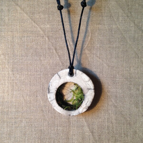 Pianta collana in ceramica raku